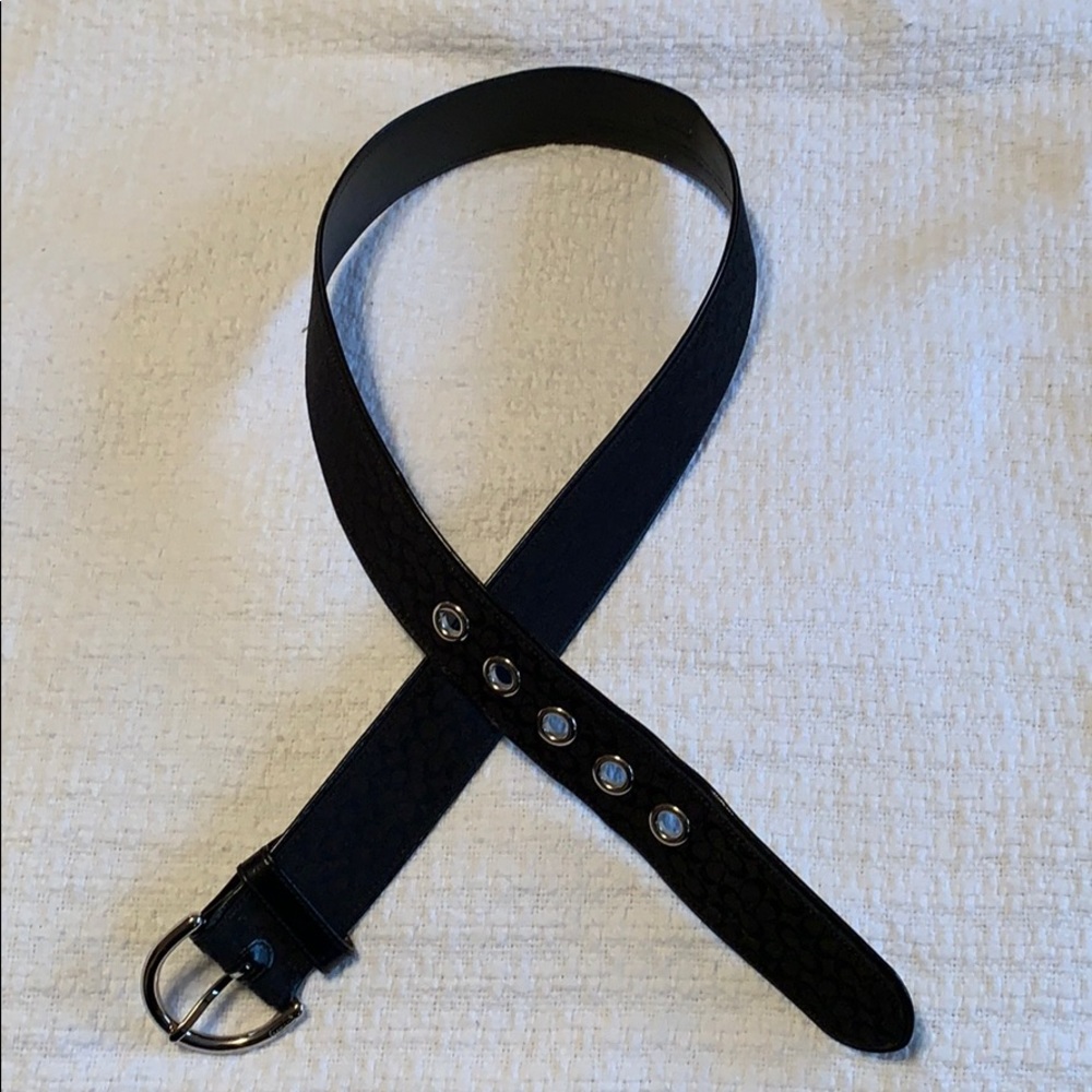 Coach belt